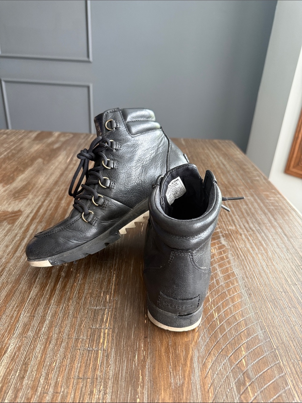 Sorel HARLOW Lace Up Boots Black Leather Waterproof Shoes Womens Boot Sz 7.5
